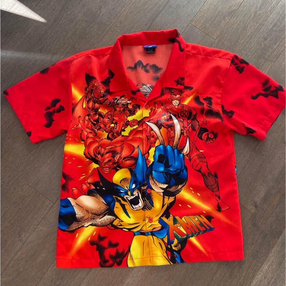 Y2K 2002 x-men all over printed button down top size M